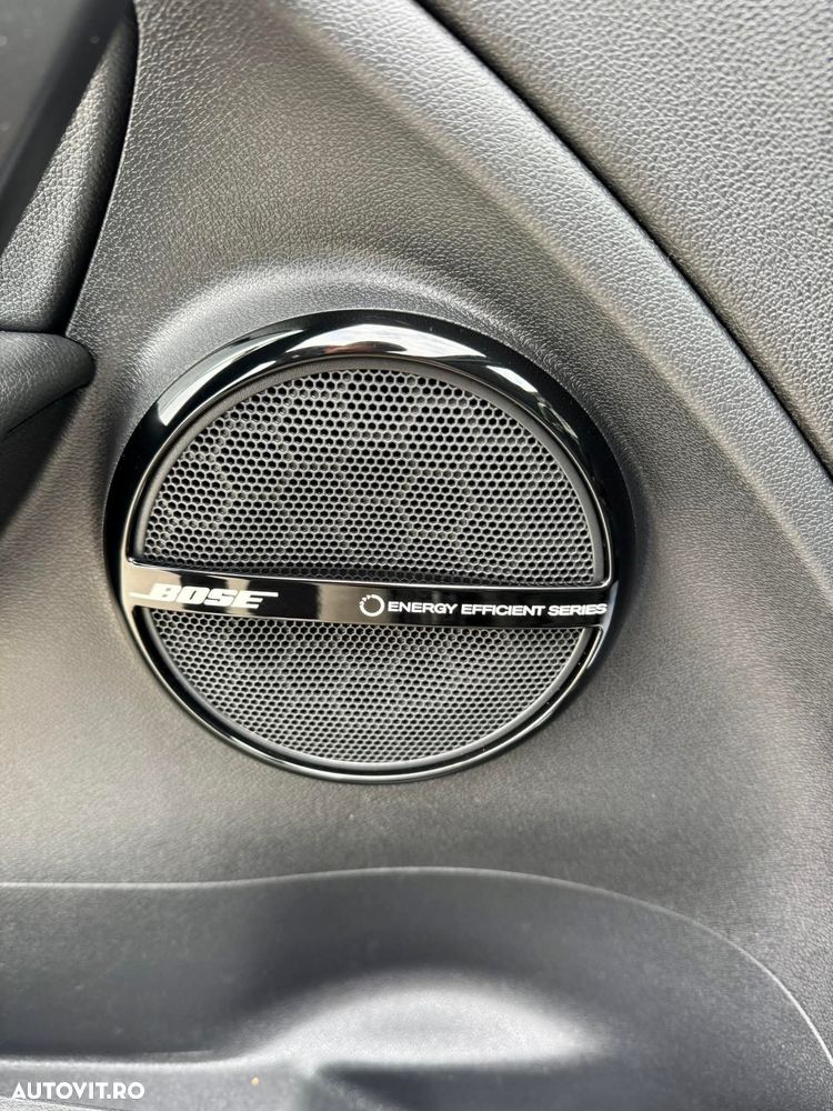 Renault Megane ENERGY dCi 110 Start & Stop Bose Edition - 9