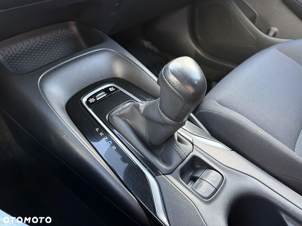 Toyota Corolla 1.8 Hybrid Active - 17