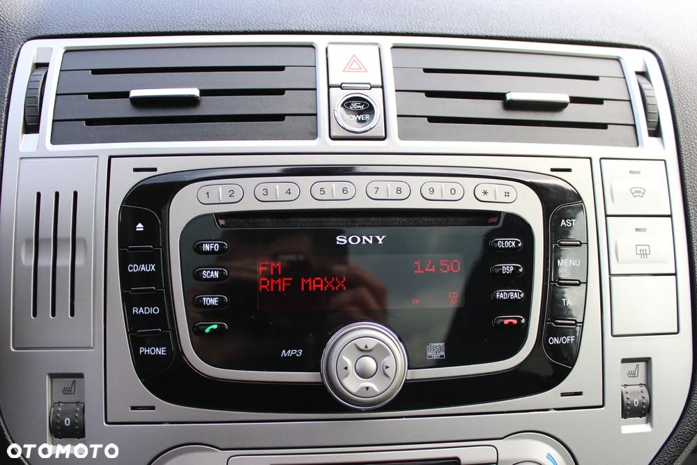 Ford Kuga 2.0 TDCi 4x4 Titanium - 30