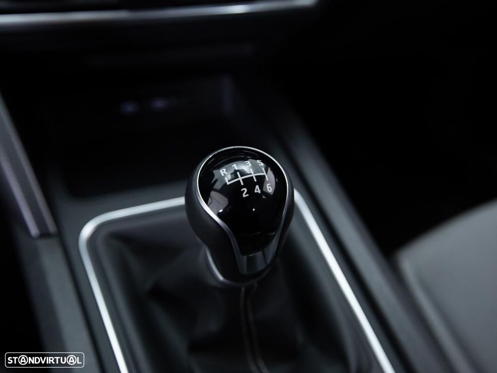 SEAT Leon ST 2.0 TDI Style Edição Fiscal - 18