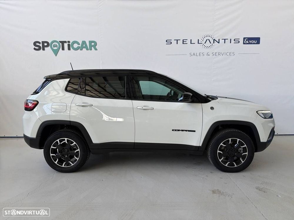 Jeep Compass 1.3 TG Overland - 4