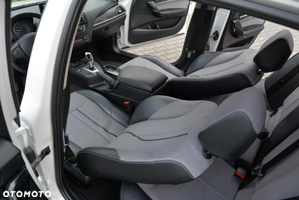 BMW Seria 1 125i Sport-Aut Urban Line - 24