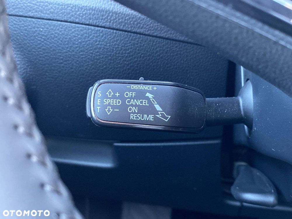 Skoda Superb 2.0 TDI SCR Style DSG - 30