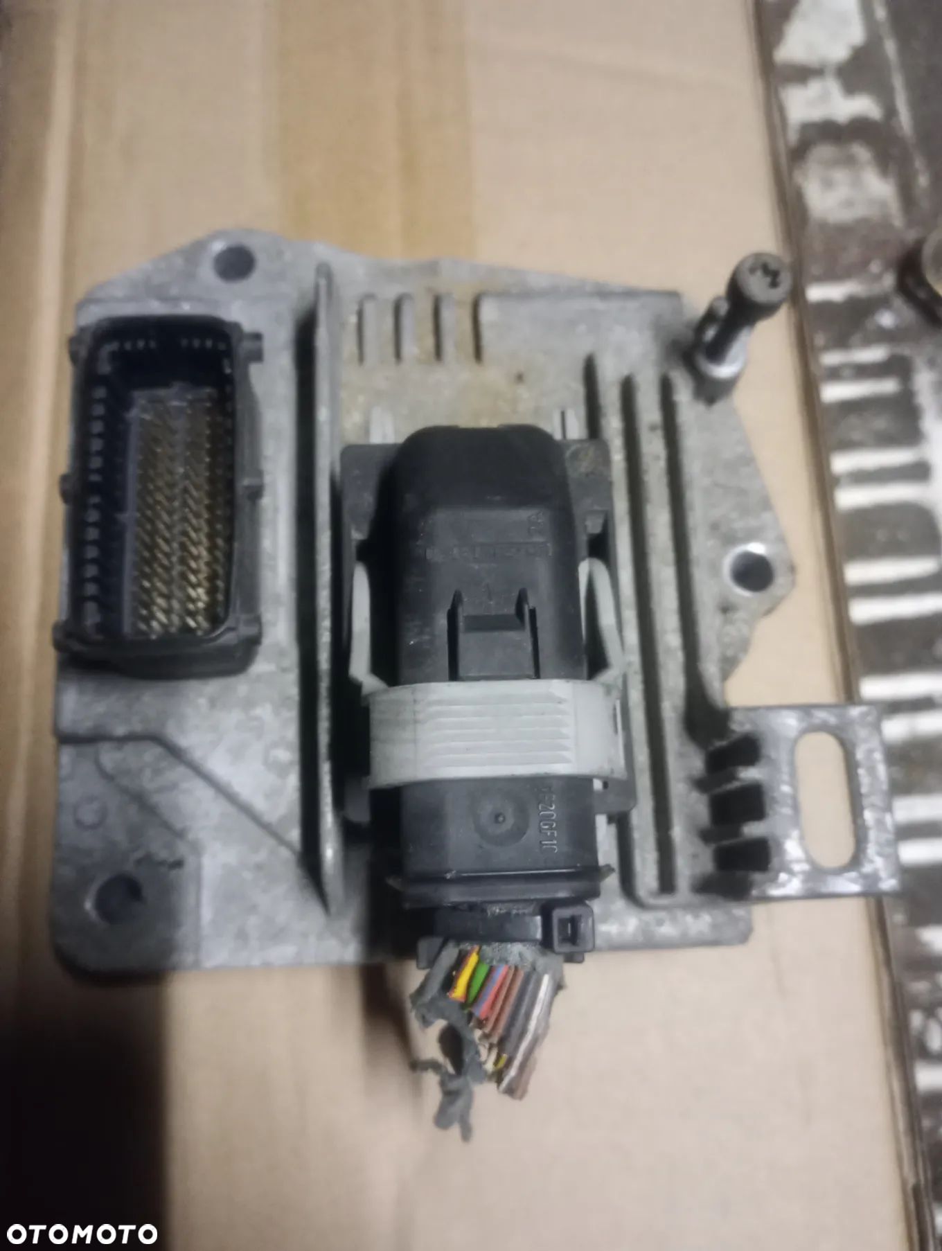 Komputer sterownik FCCY 12230740 Opel Astra H Zafira B Corsa Meriva  1.6 Z16XEP - 1