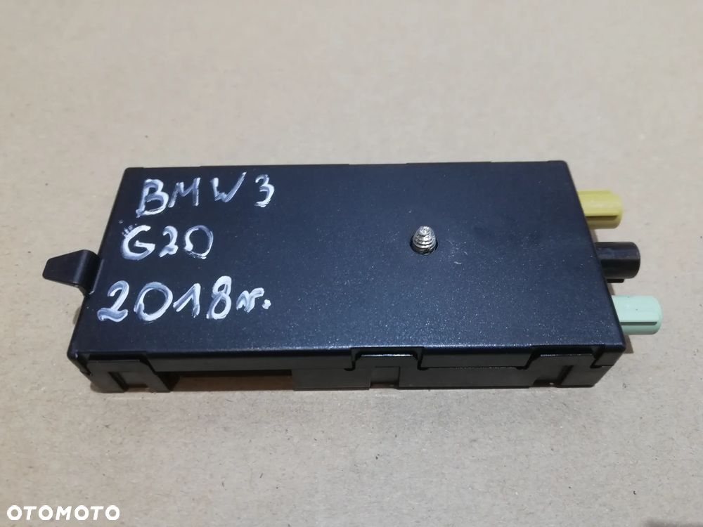 BMW 3 G20 G21 WZMACNIACZ ANTENOWY 6835148 - 3