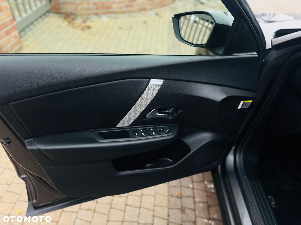 Citroën C4 BlueHDi 130 Stop&Start EAT8 SHINE - 20