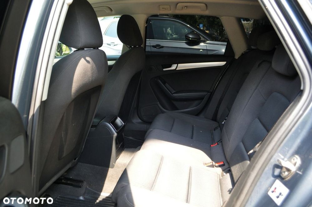 Audi A4 Avant - 10