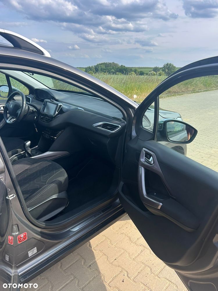 Peugeot 2008 1.6 BlueHDi Style - 13