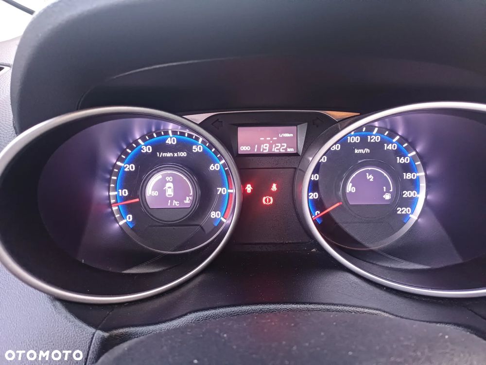 Hyundai ix35 - 15