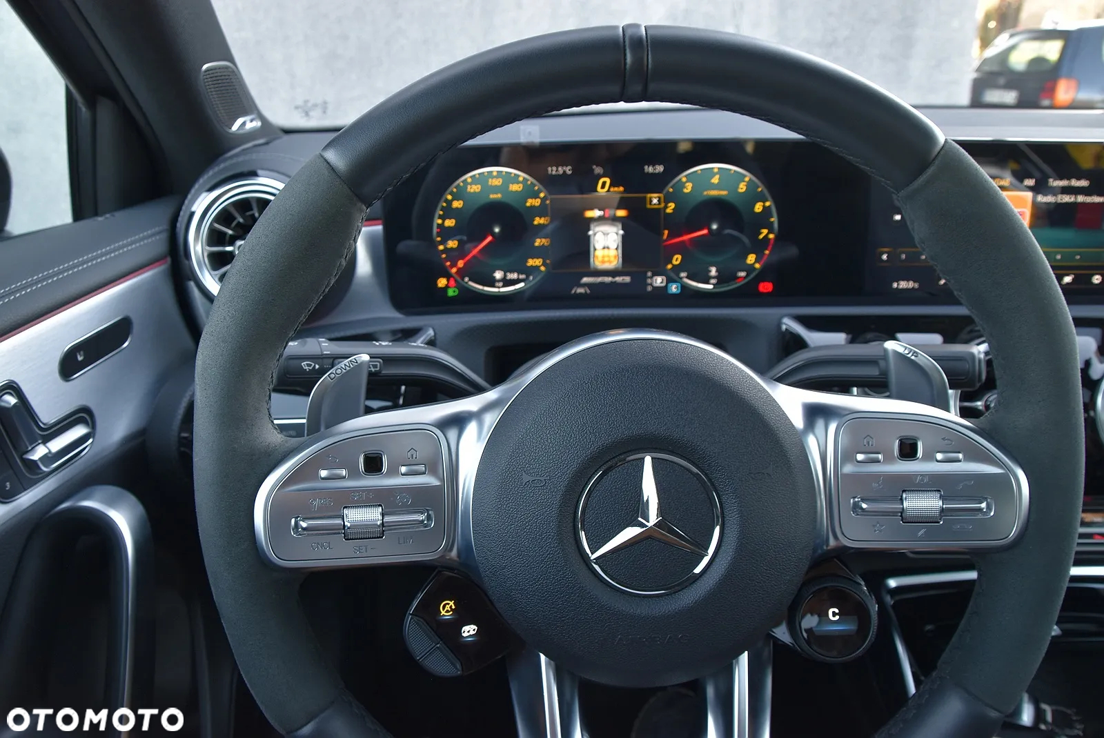 Mercedes-Benz Klasa A 45 S AMG 4-Matic 8G-DCT - 24