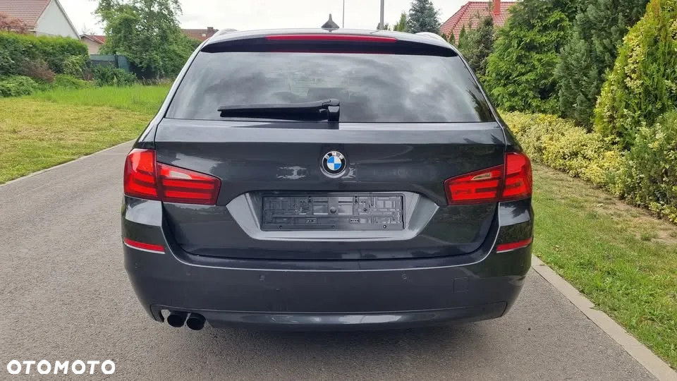 BMW Seria 5 525d - 5