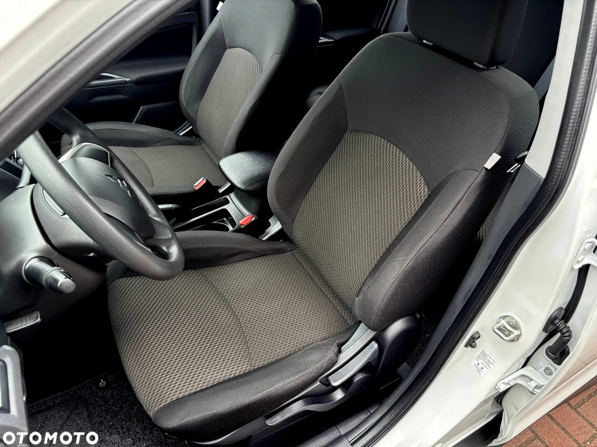Mitsubishi ASX 1.6 ClearTec 2WD Basis - 13