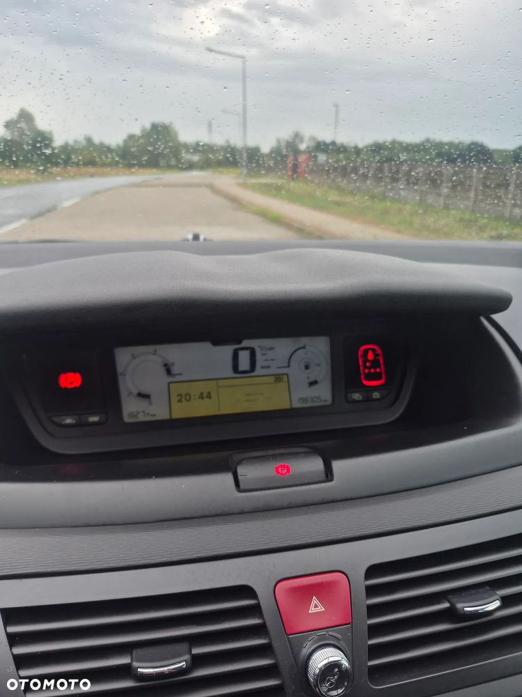 Citroën C4 Picasso - 21
