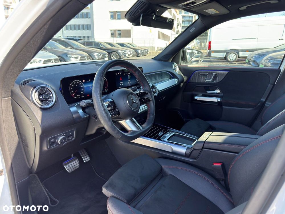Mercedes-Benz GLB 200 d AMG Line 8G-DCT - 18