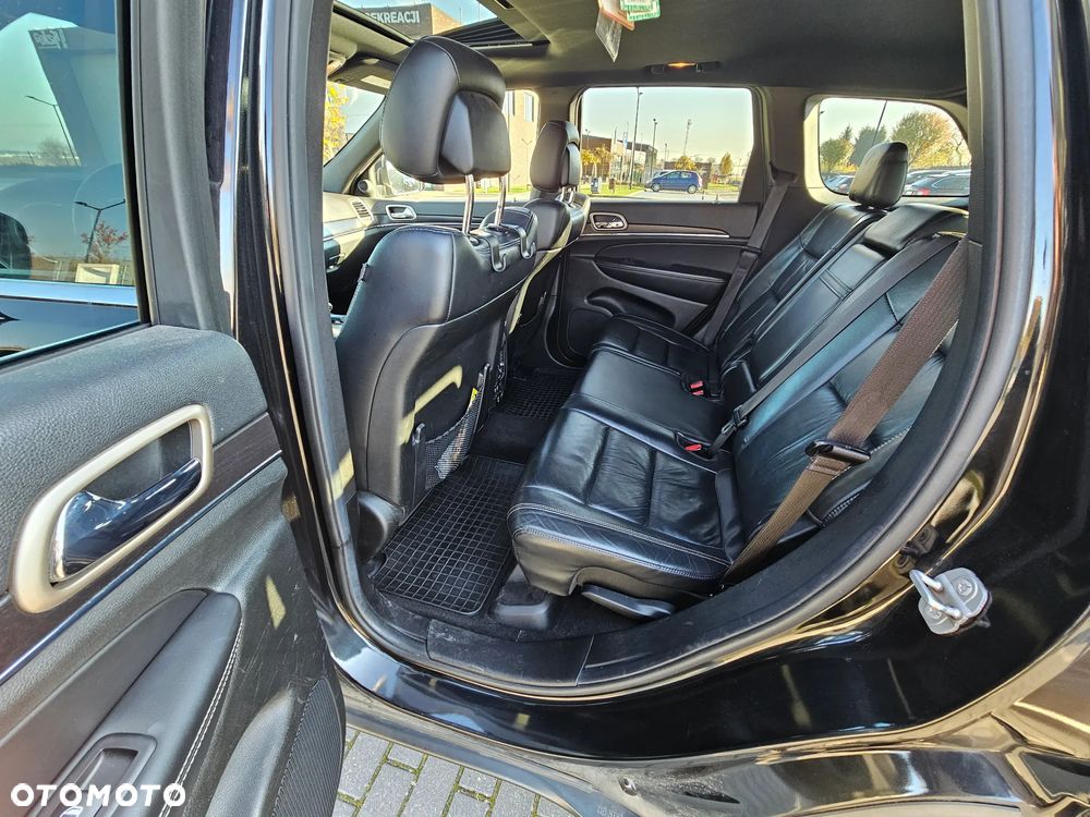 Jeep Grand Cherokee - 40