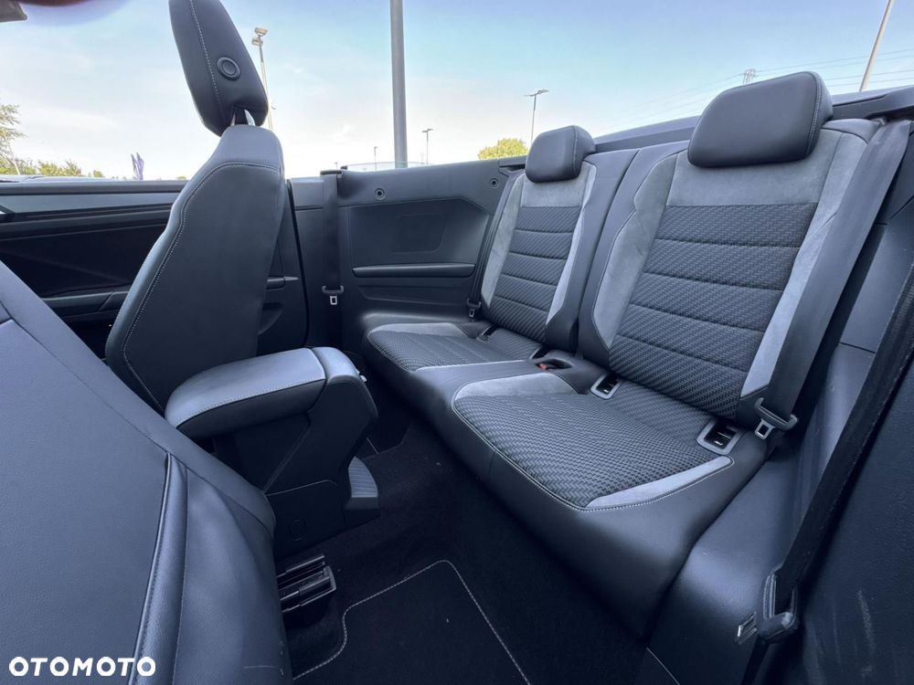 Volkswagen T-Roc - 29