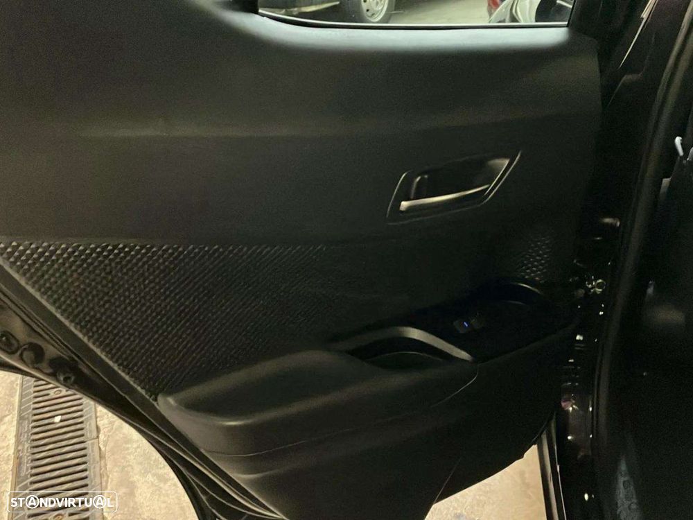 Toyota C-HR - 22