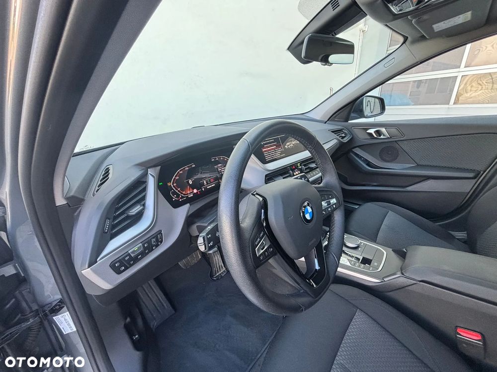 BMW Seria 1 118i Advantage - 23