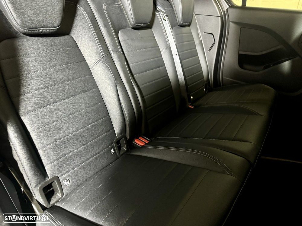 Mercedes-Benz T 180 d - 44