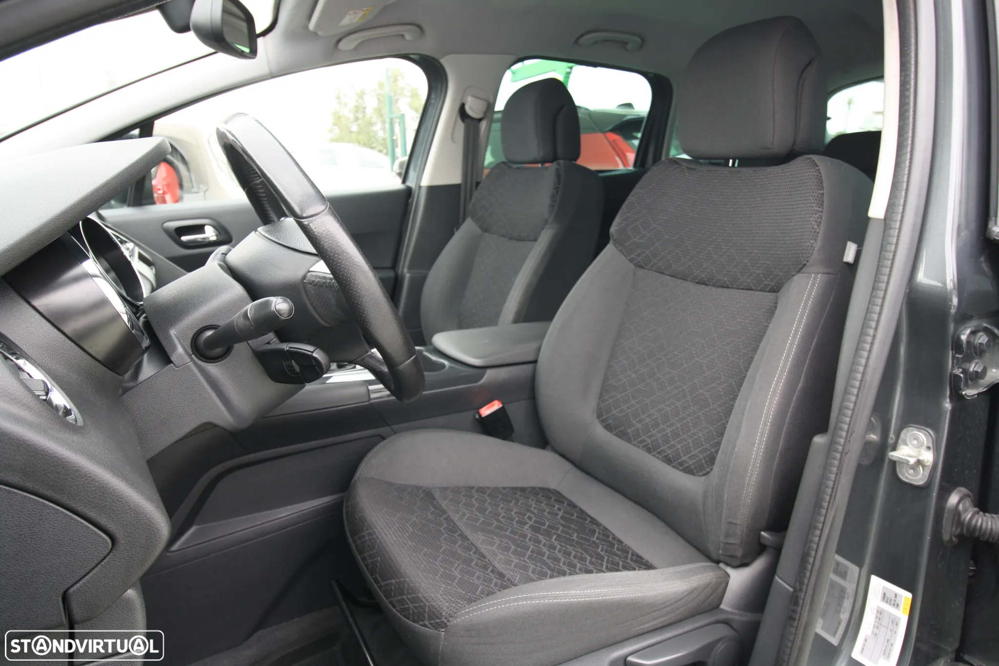 Peugeot 3008 1.6 BlueHDi Active - 14