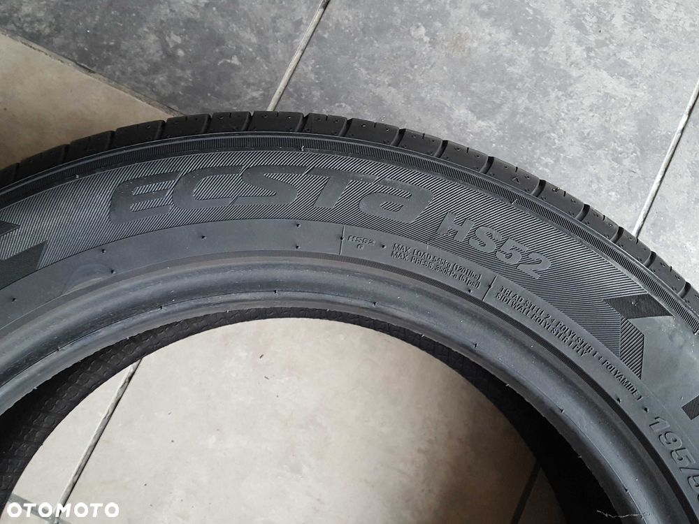 opona letnia Kumho Ecsta HS52 195/55/16 82V 2023 rok pojedynka - 4
