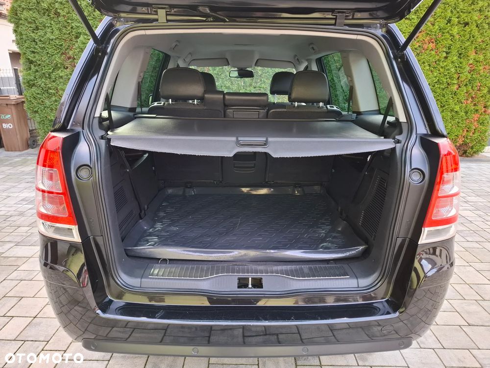 Opel Zafira - 18