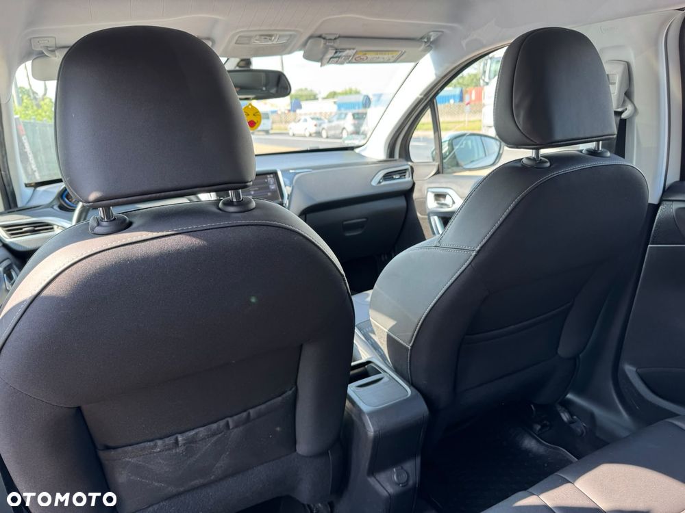 Peugeot 2008 1.2 VTi Allure - 22