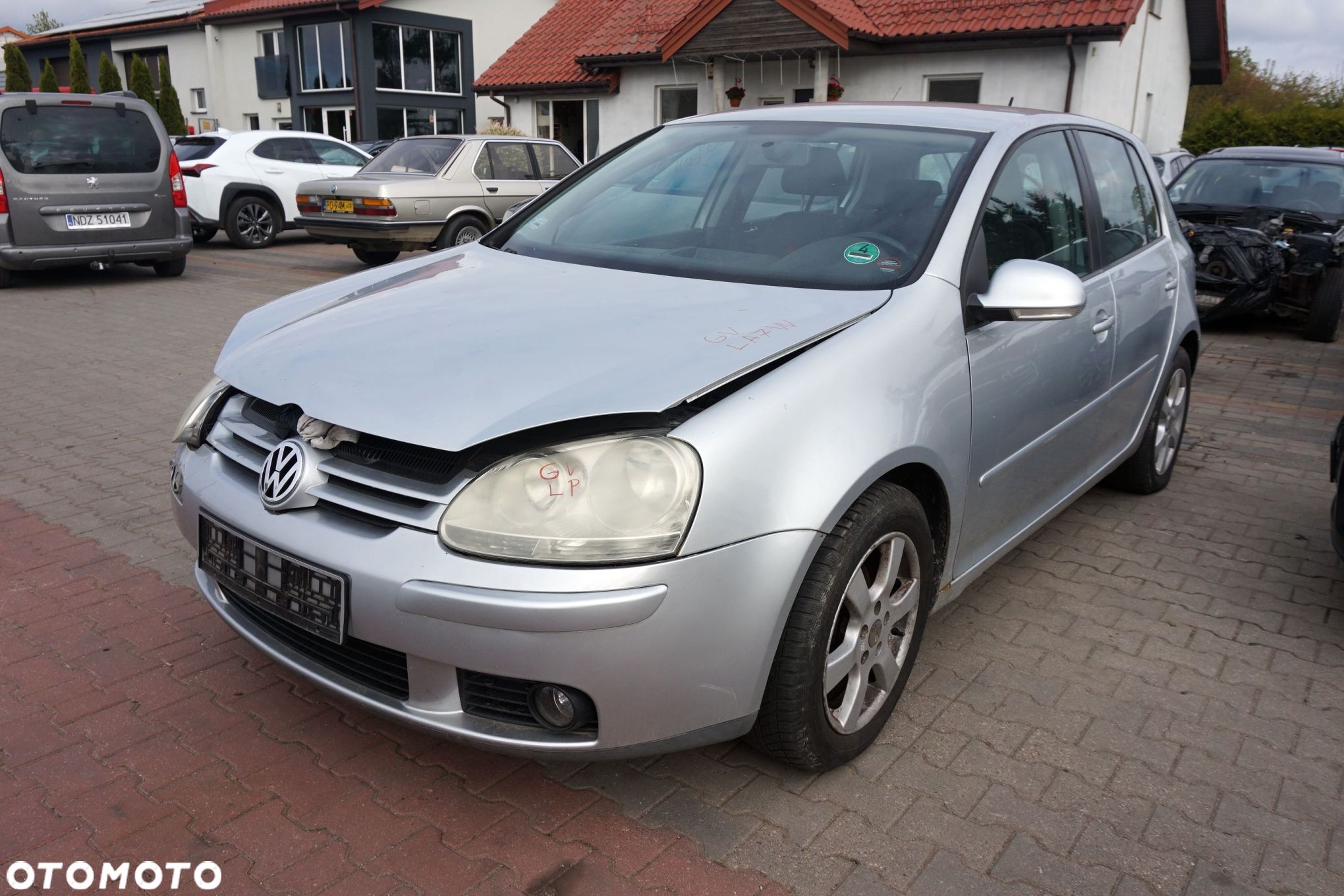 VOLKSWAGEN GOLF V 5D HB 2006 LA7W 1.6 8V BSE 102KM FVH SREBRNY na części - 1