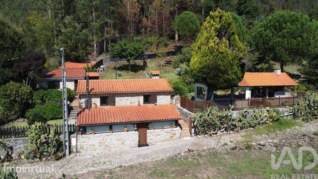 Quinta T3 em Couto de Esteves de 102 m2