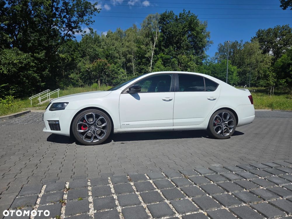 Skoda Octavia 2.0 TSI RS - 2