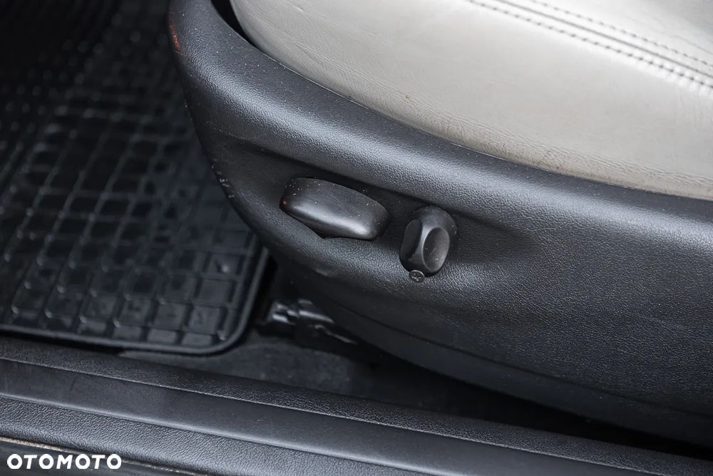 Jaguar X-Type 3.0 High - 19