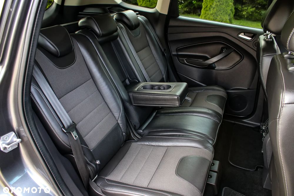 Ford Kuga 2.0 TDCi FWD Titanium - 23