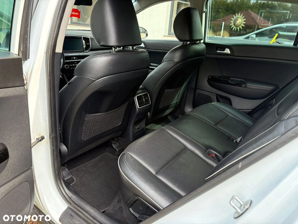 Kia Sportage 1.7 CRDI 2WD ISG Dream-Team Edition - 9