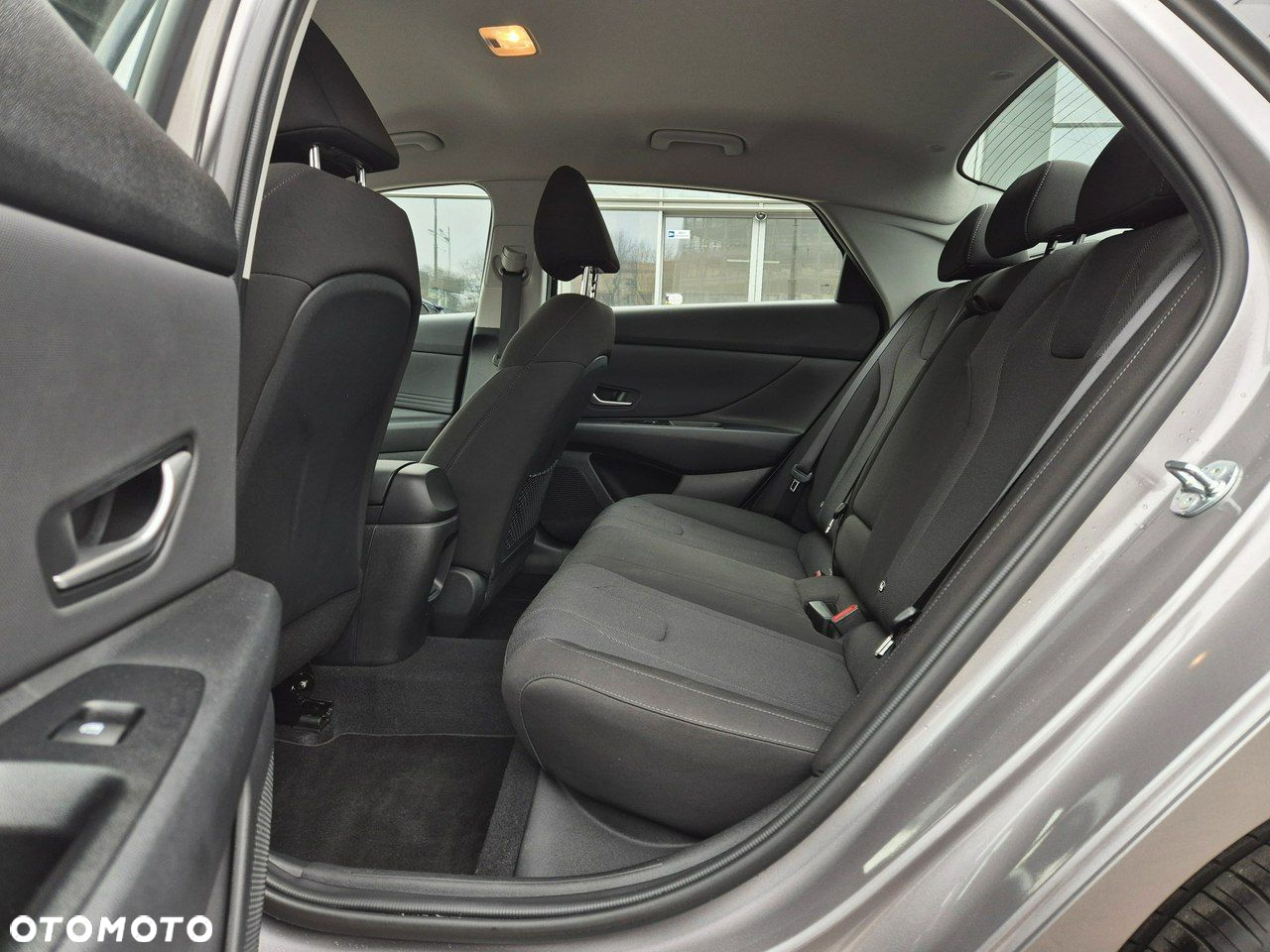 Hyundai Elantra - 15