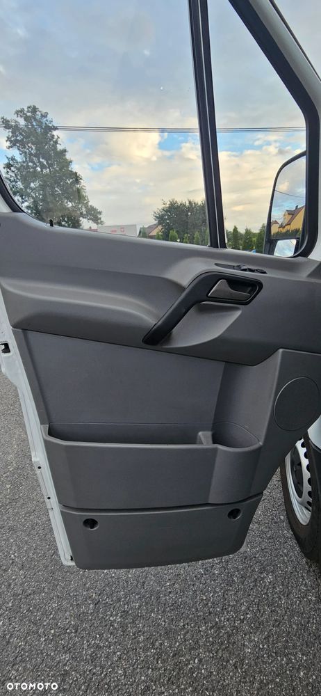 Mercedes-Benz Sprinter - 15