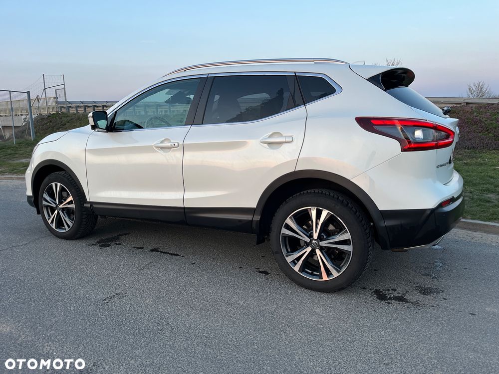Nissan Qashqai 1.6 DIG-T N-Connecta - 4