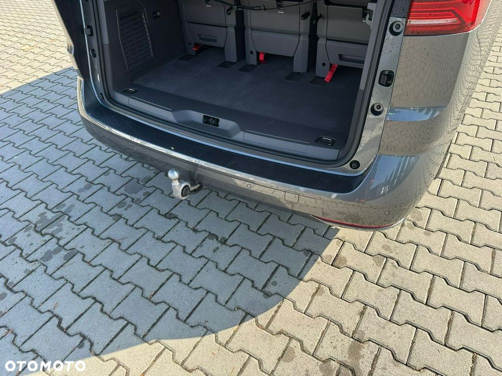 Volkswagen Multivan - 26