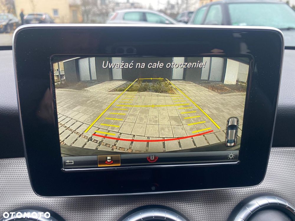 Mercedes-Benz CLA - 32