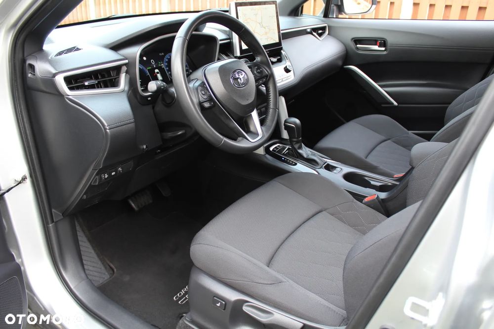 Toyota Corolla Cross 2.0 Hybrid Comfort - 32