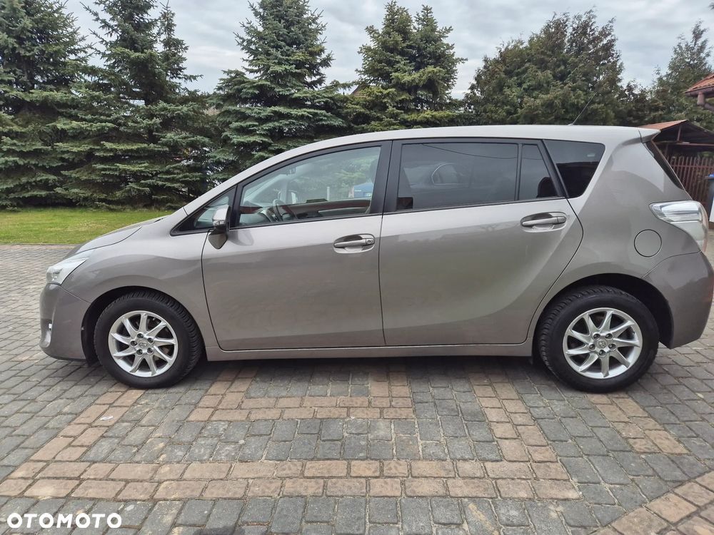 Toyota Verso 1.6 D-4D 5-Sitzer Start/Stop Executive - 8