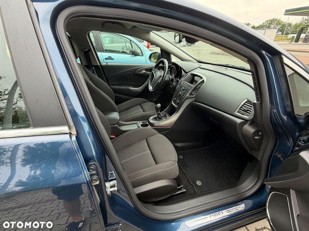 Opel Astra 1.6 T 111 - 19