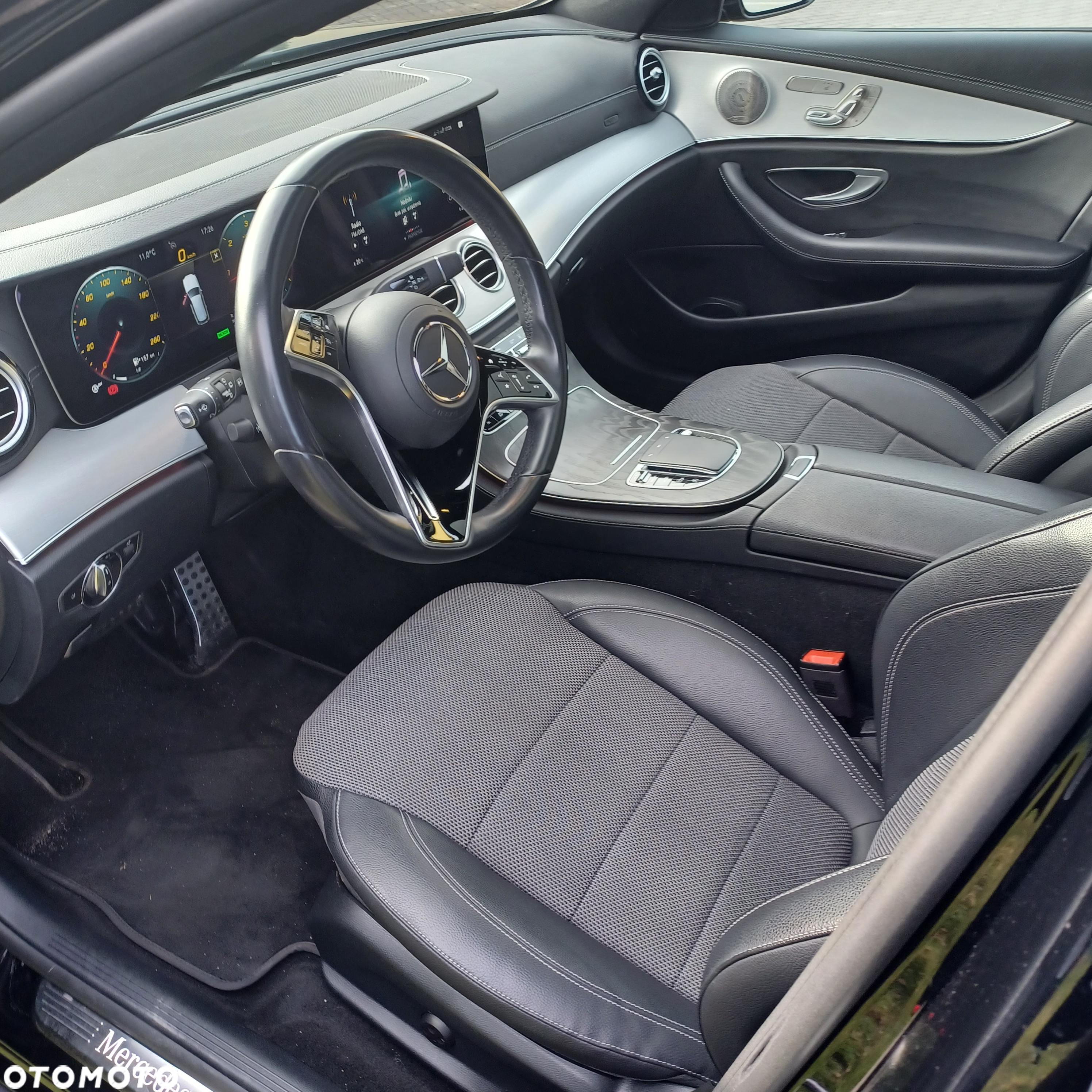 Mercedes-Benz Klasa E 220 d 4Matic T All-Terrain 9G-TRONIC Avantgarde - 24