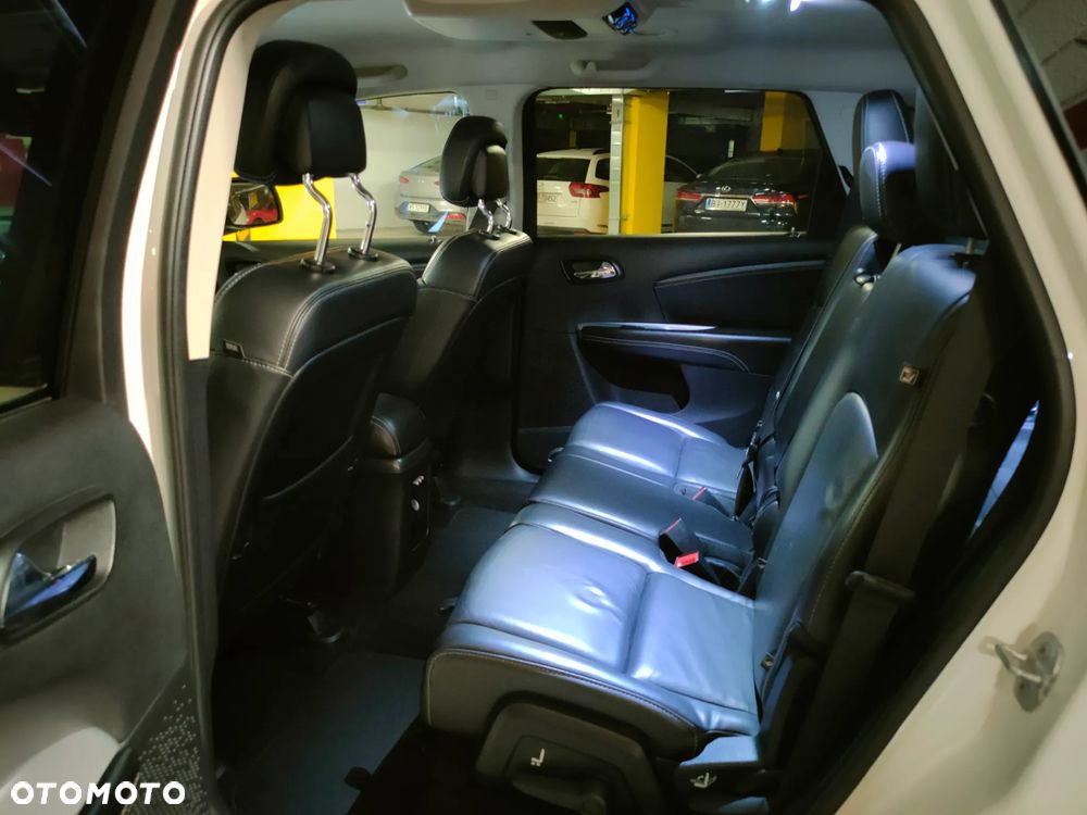 Fiat Freemont 2.0 Multijet 16V DPF Automatik Allrad Lounge - 24