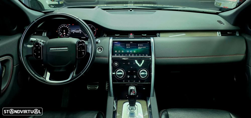 Land Rover Discovery Sport - 17