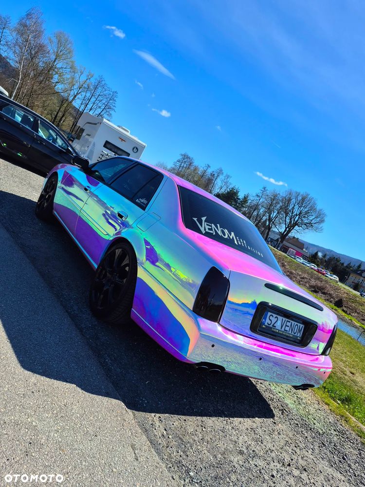 Cadillac Deville - 19
