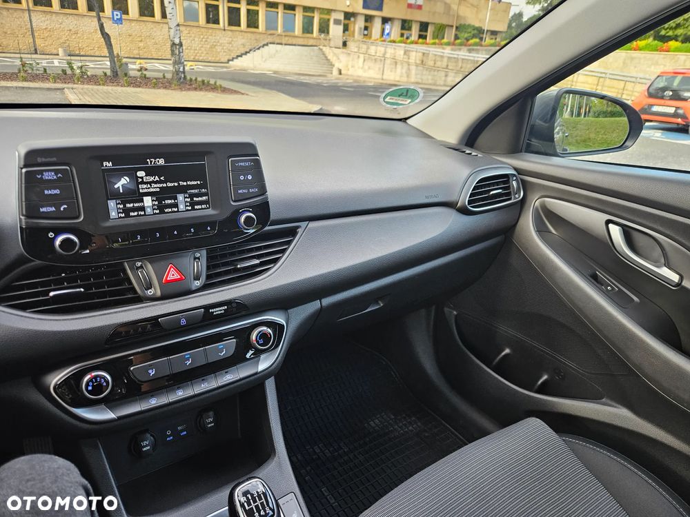 Hyundai i30 1.6 CRDI Family - 14