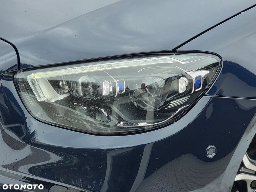 Mercedes-Benz Klasa E - 33