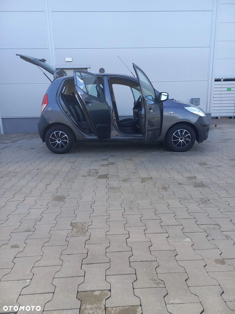 Hyundai i10 - 12