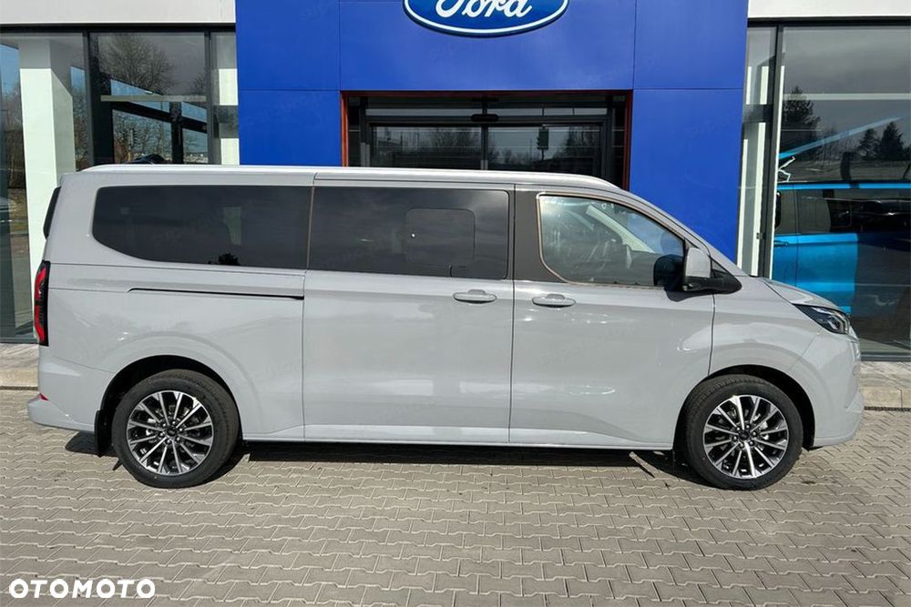 Ford Tourneo Custom - 5