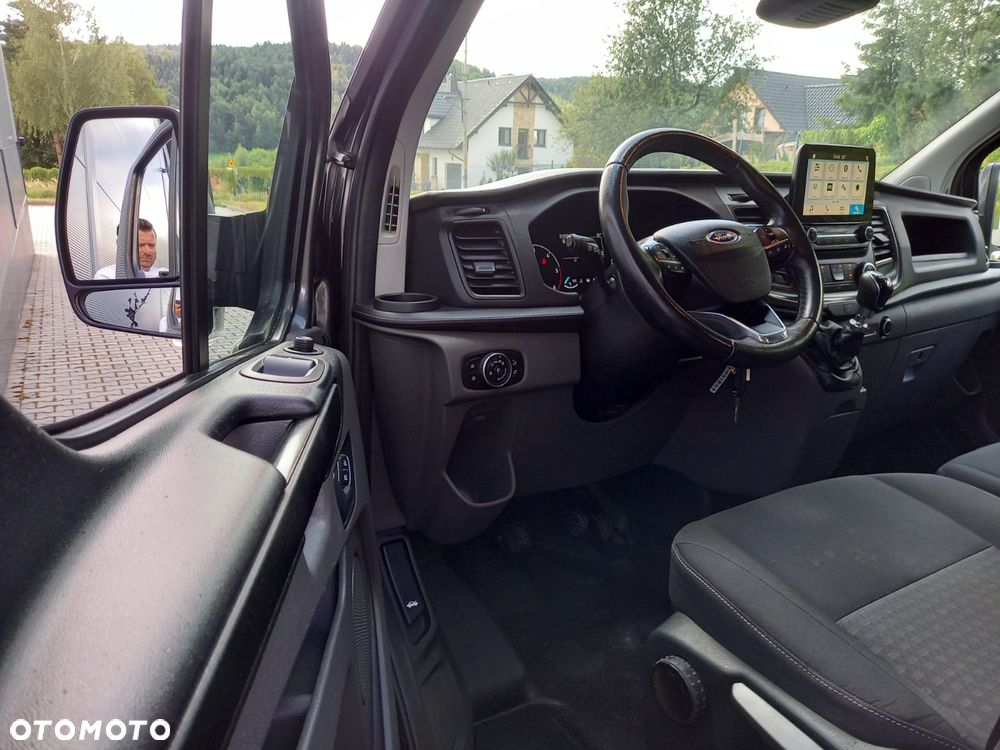 Ford Transit Custom 310 L2H1 Limited - 11